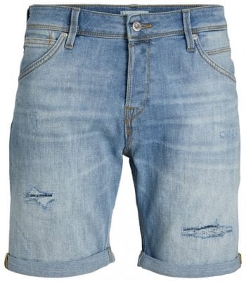Ljusblå jeansshorts med slitningar