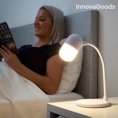 LED-lampa med högtalare och trådlös laddare säng