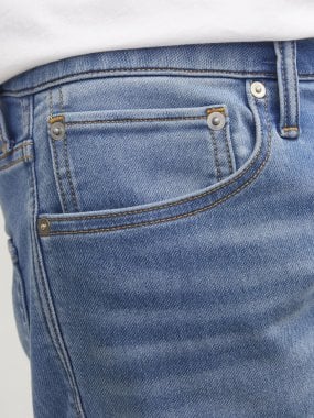 Ljusblå slitna jeansshorts herr 3