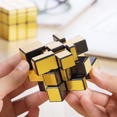 Magic Cube Puzzle